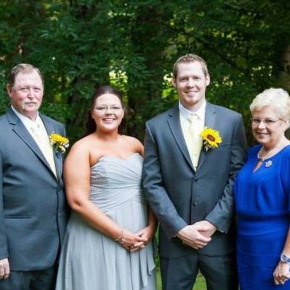 Meet your Posher, Sharon - Picture 1 of 1